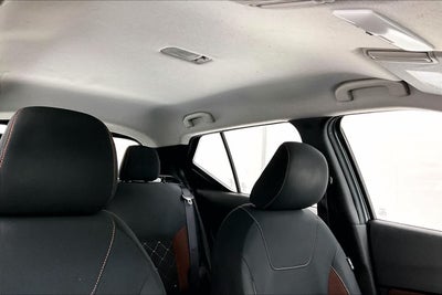2019 Nissan Kicks SR