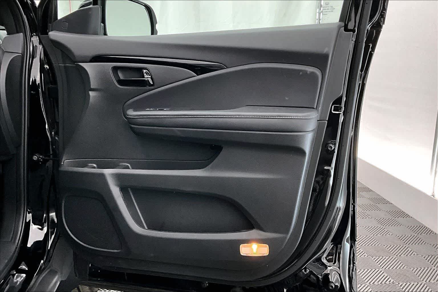 2023 Honda Passport Elite