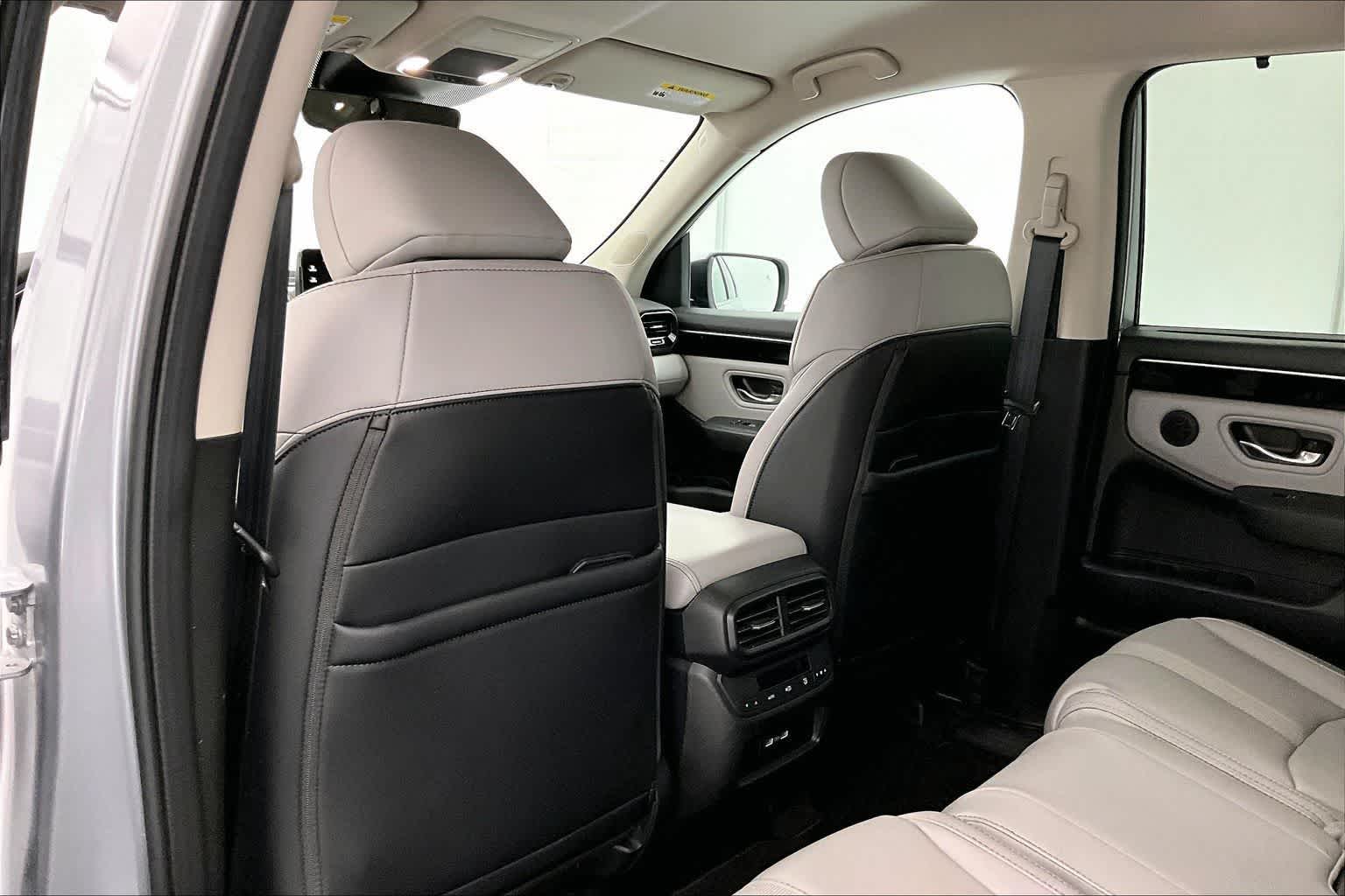 2023 Honda Pilot EX-L 8 Passenger