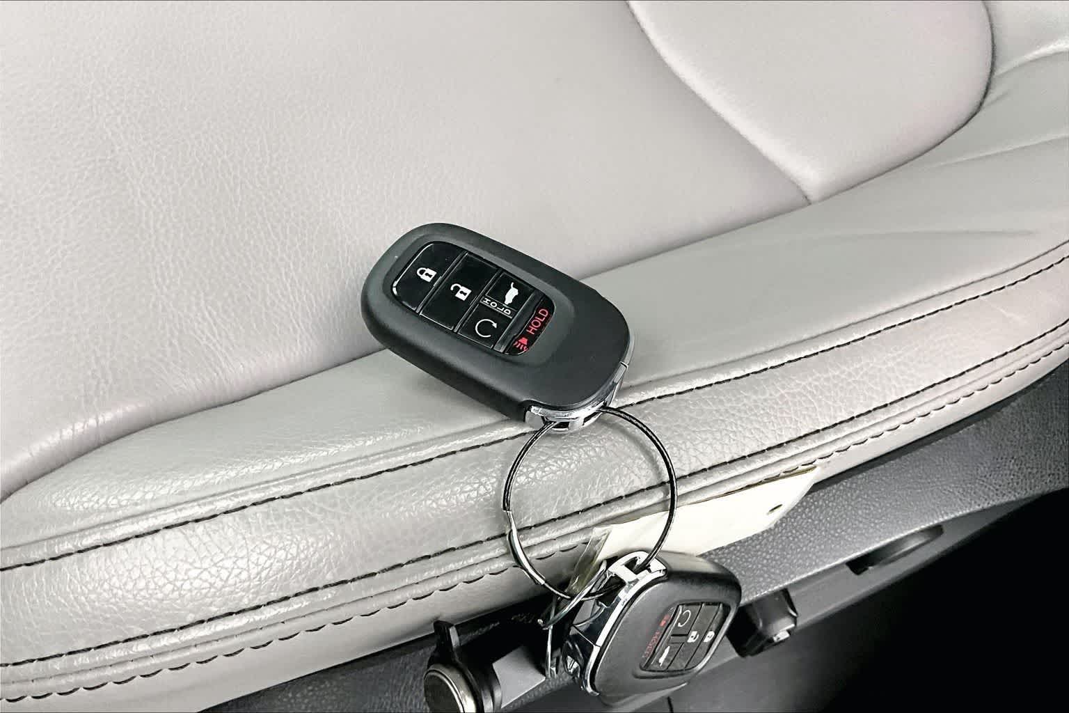 2023 Honda Pilot EX-L 8 Passenger