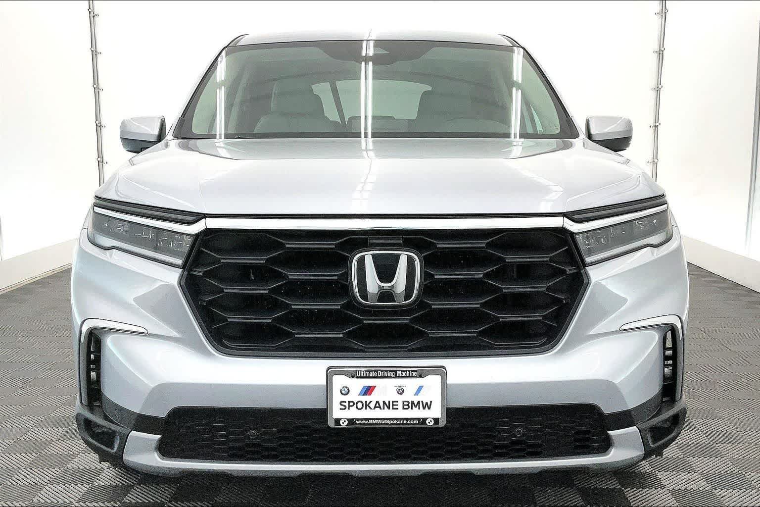 2023 Honda Pilot EX-L 8 Passenger