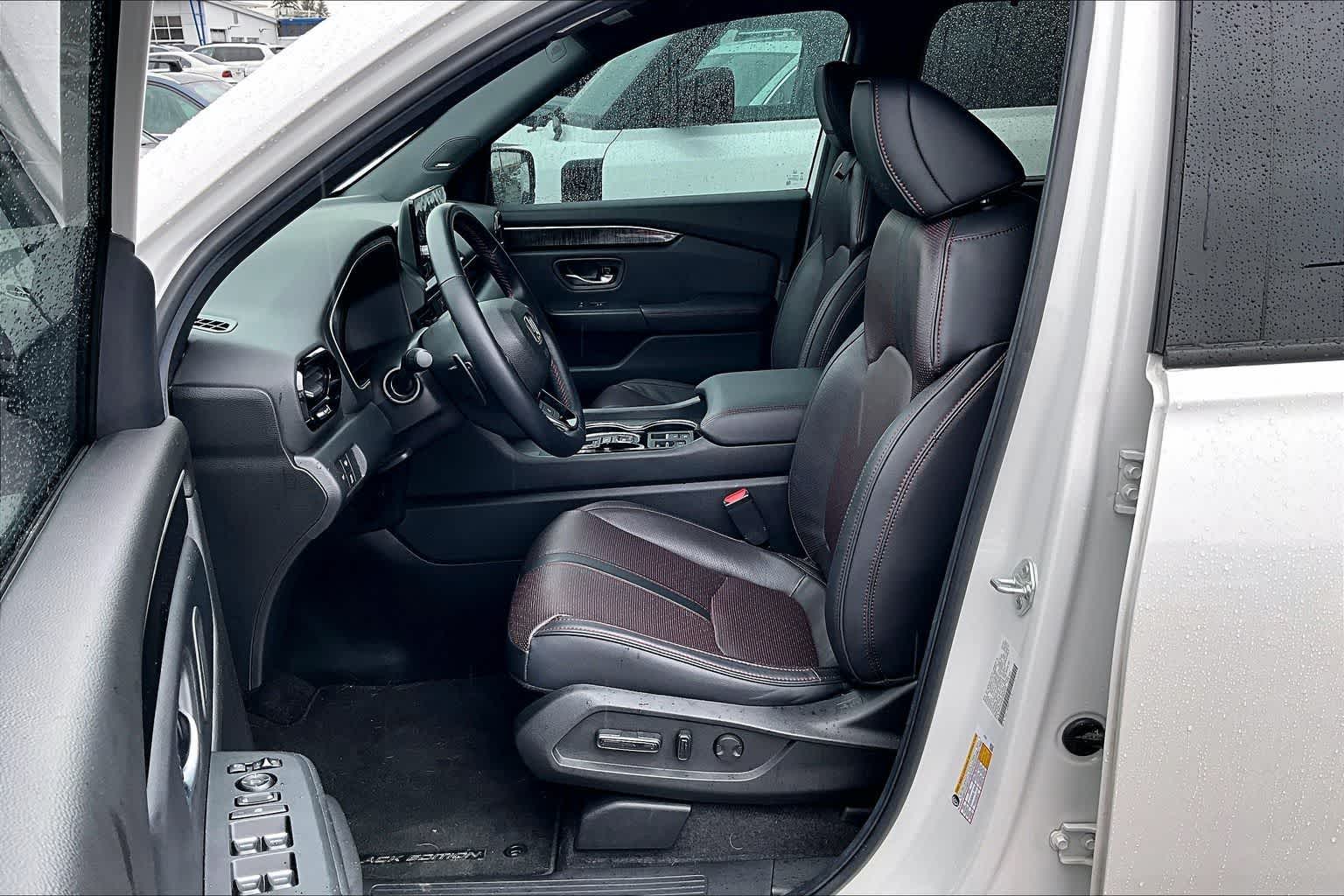 2025 Honda Pilot Black Edition