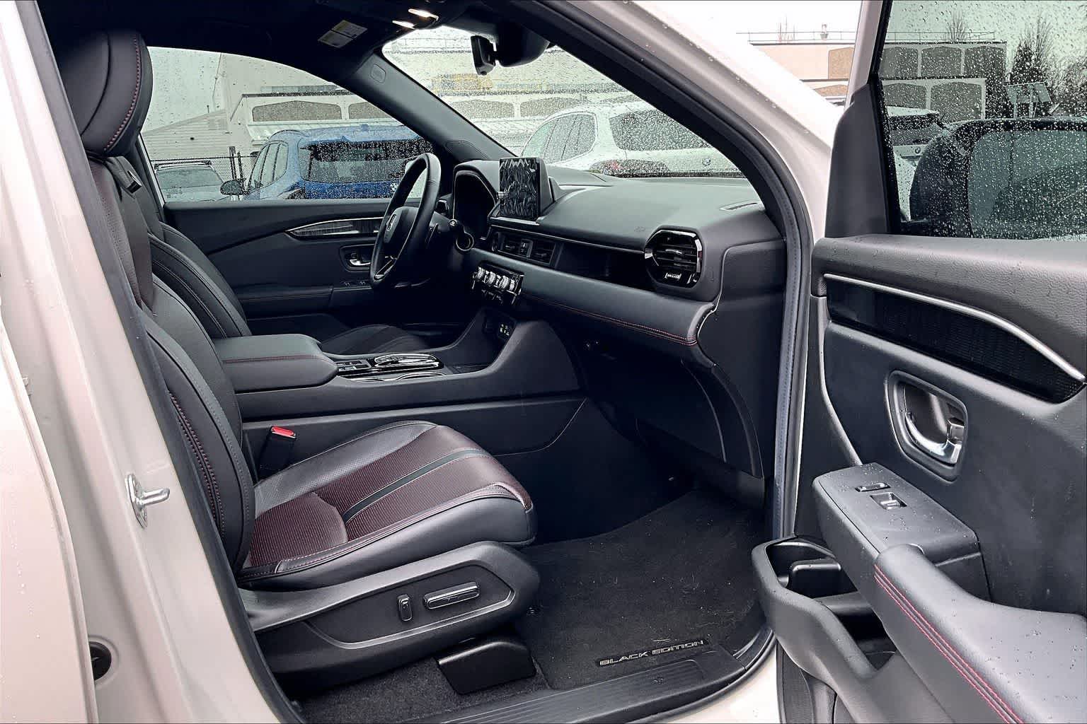 2025 Honda Pilot Black Edition