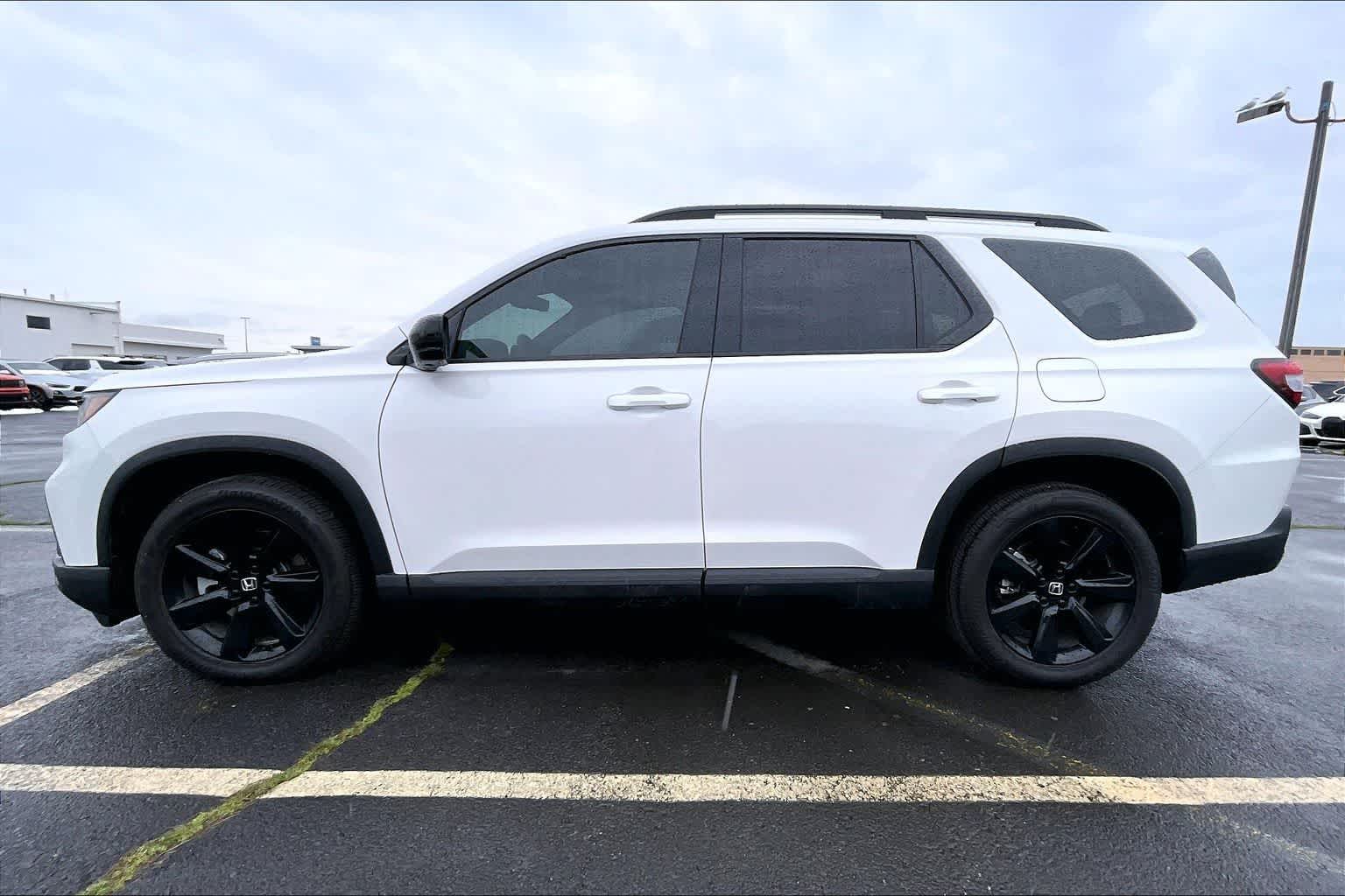 2025 Honda Pilot Black Edition