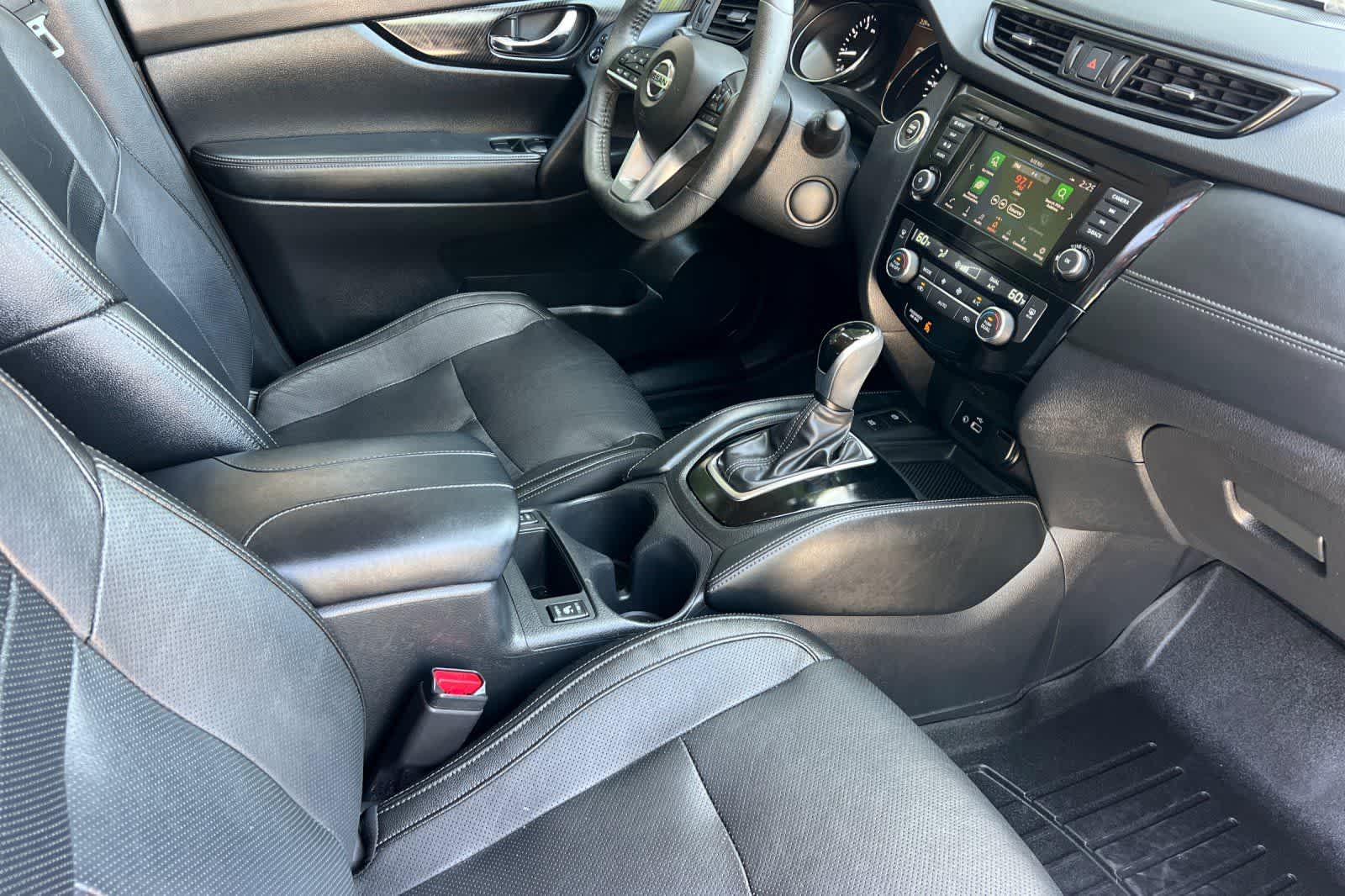 2020 Nissan Rogue SL