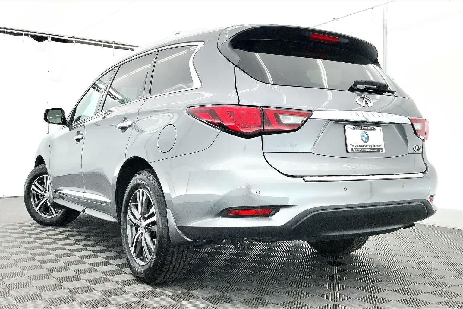 2019 INFINITI QX60 LUXE