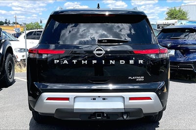 2025 Nissan Pathfinder Platinum