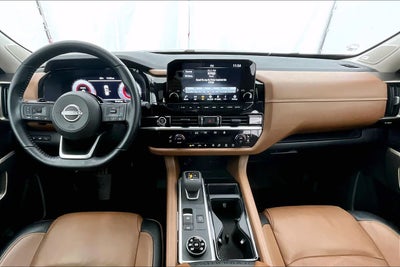 2022 Nissan Pathfinder Platinum