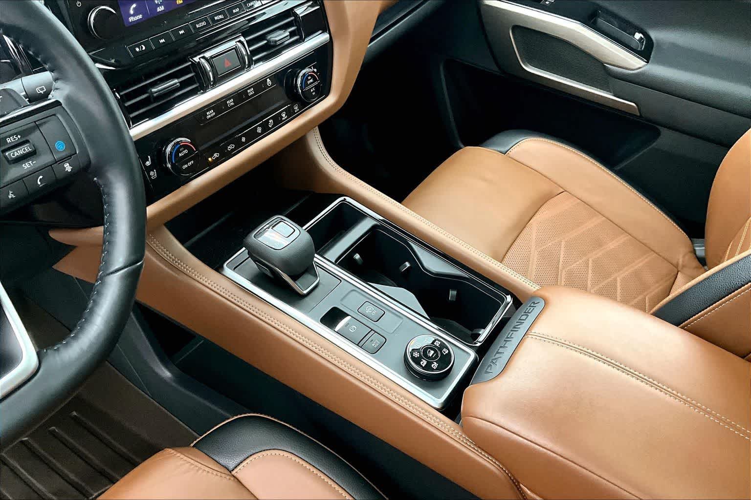 2022 Nissan Pathfinder Platinum