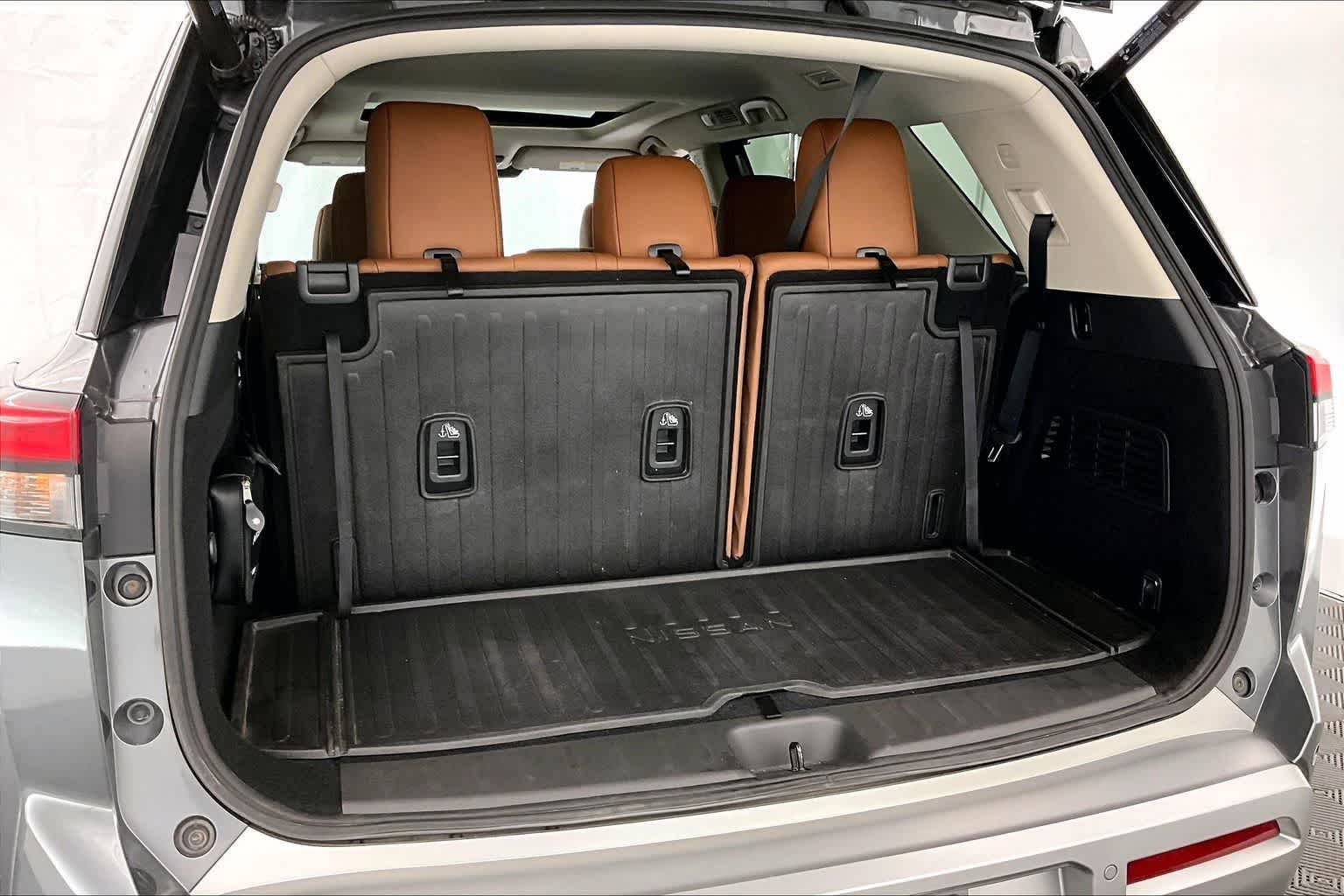 2022 Nissan Pathfinder Platinum
