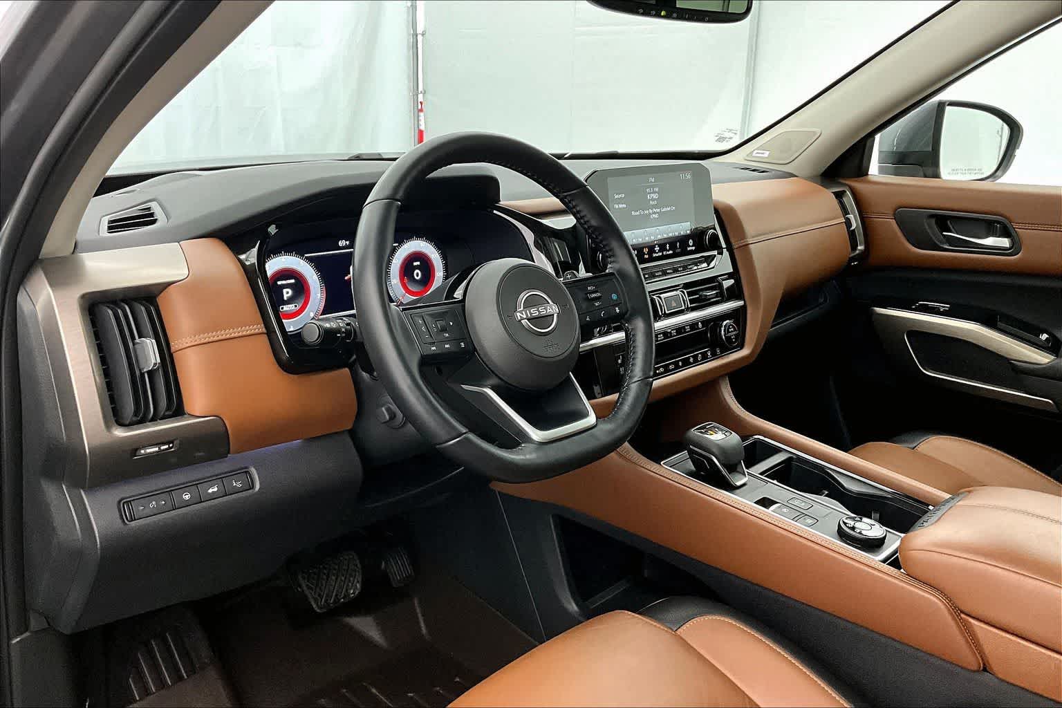 2022 Nissan Pathfinder Platinum