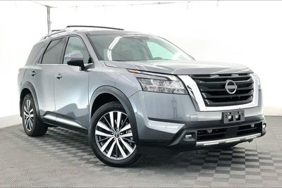 2022 Nissan Pathfinder Platinum