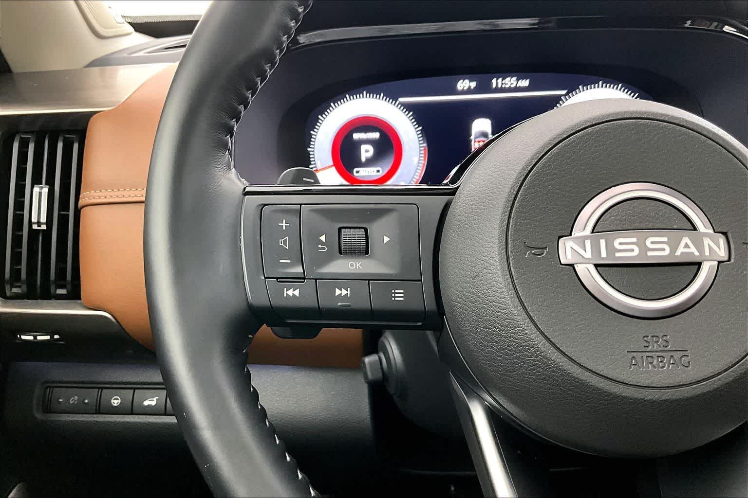 2022 Nissan Pathfinder Platinum