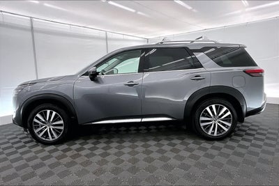 2022 Nissan Pathfinder Platinum