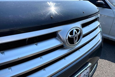 2012 Toyota Highlander SE