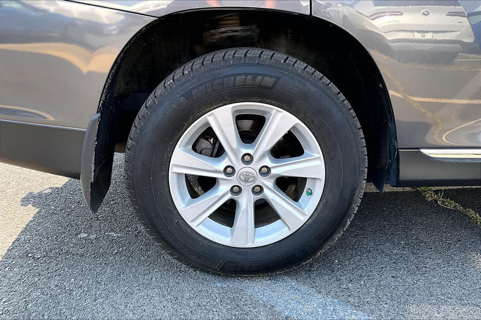 2012 Toyota Highlander SE