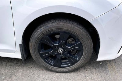 2020 Toyota Sienna SE