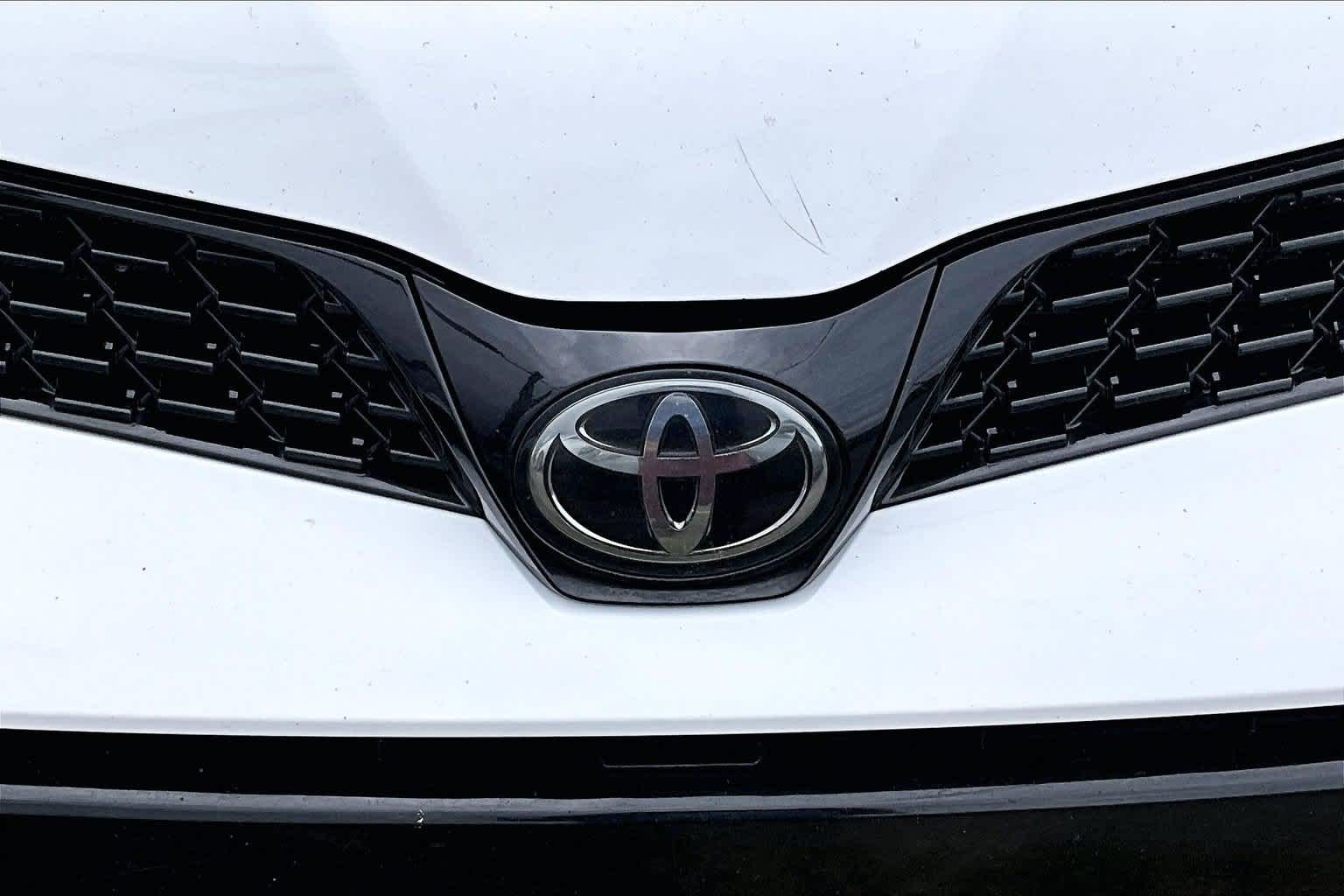 2020 Toyota Sienna SE