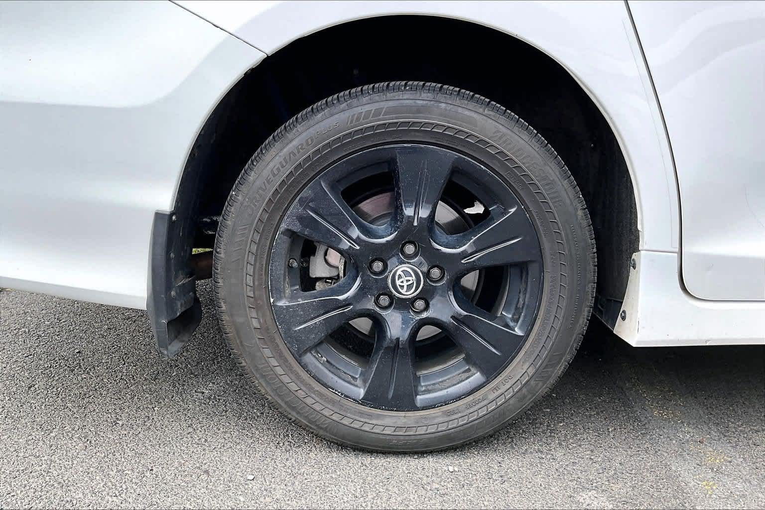 2020 Toyota Sienna SE