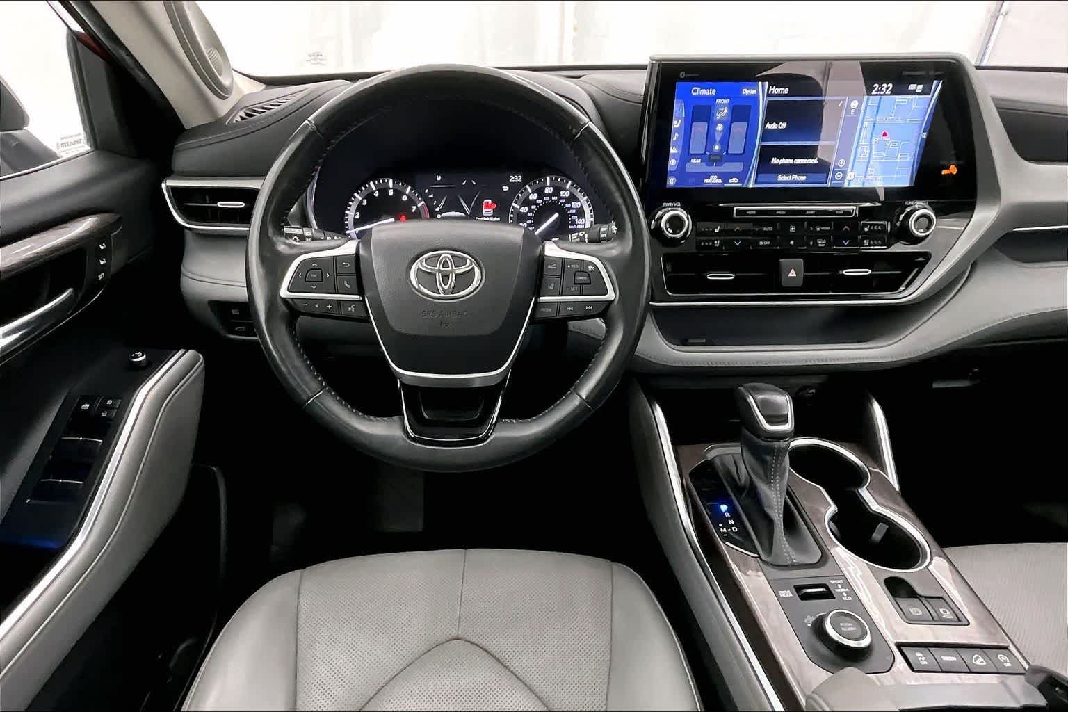 2022 Toyota Highlander Platinum