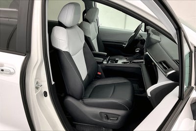 2025 Toyota Sienna XSE