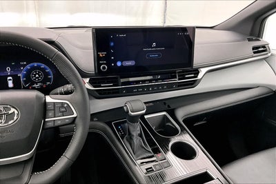 2025 Toyota Sienna XSE