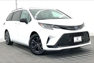 2025 Toyota Sienna XSE