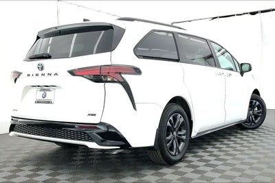 2025 Toyota Sienna XSE