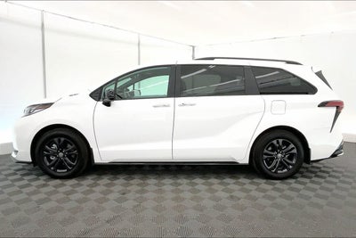 2025 Toyota Sienna XSE