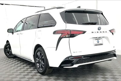 2025 Toyota Sienna XSE