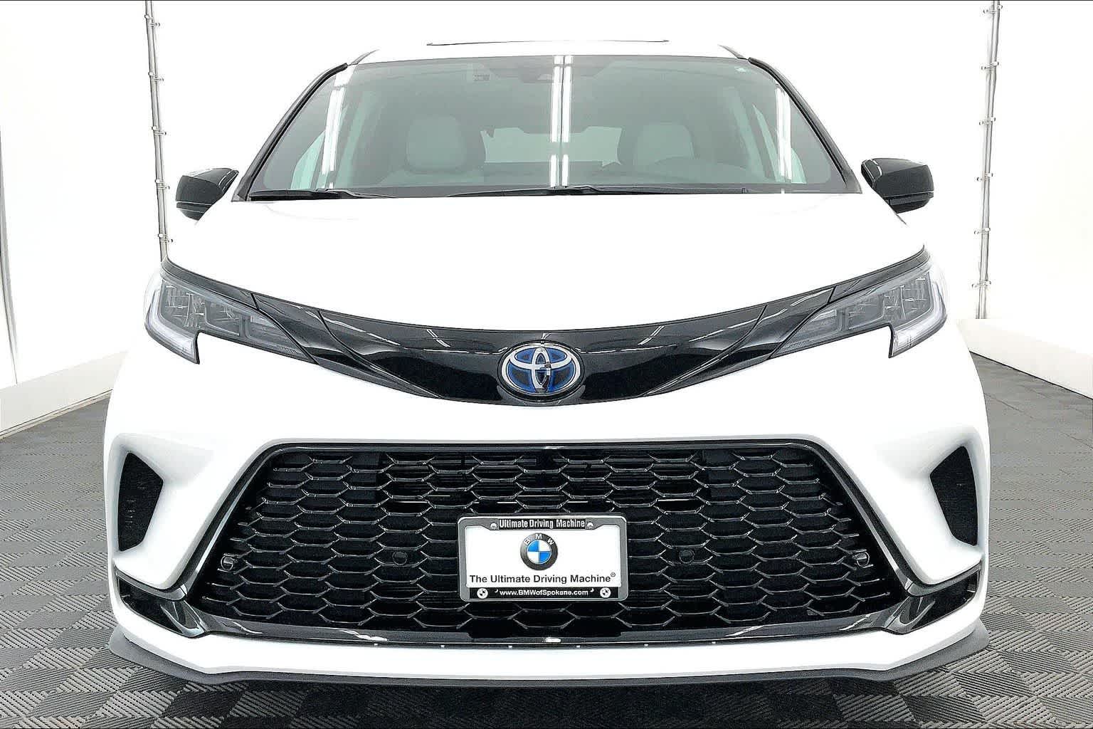 2025 Toyota Sienna XSE