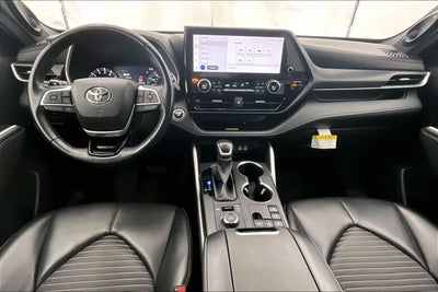 2023 Toyota Highlander XSE