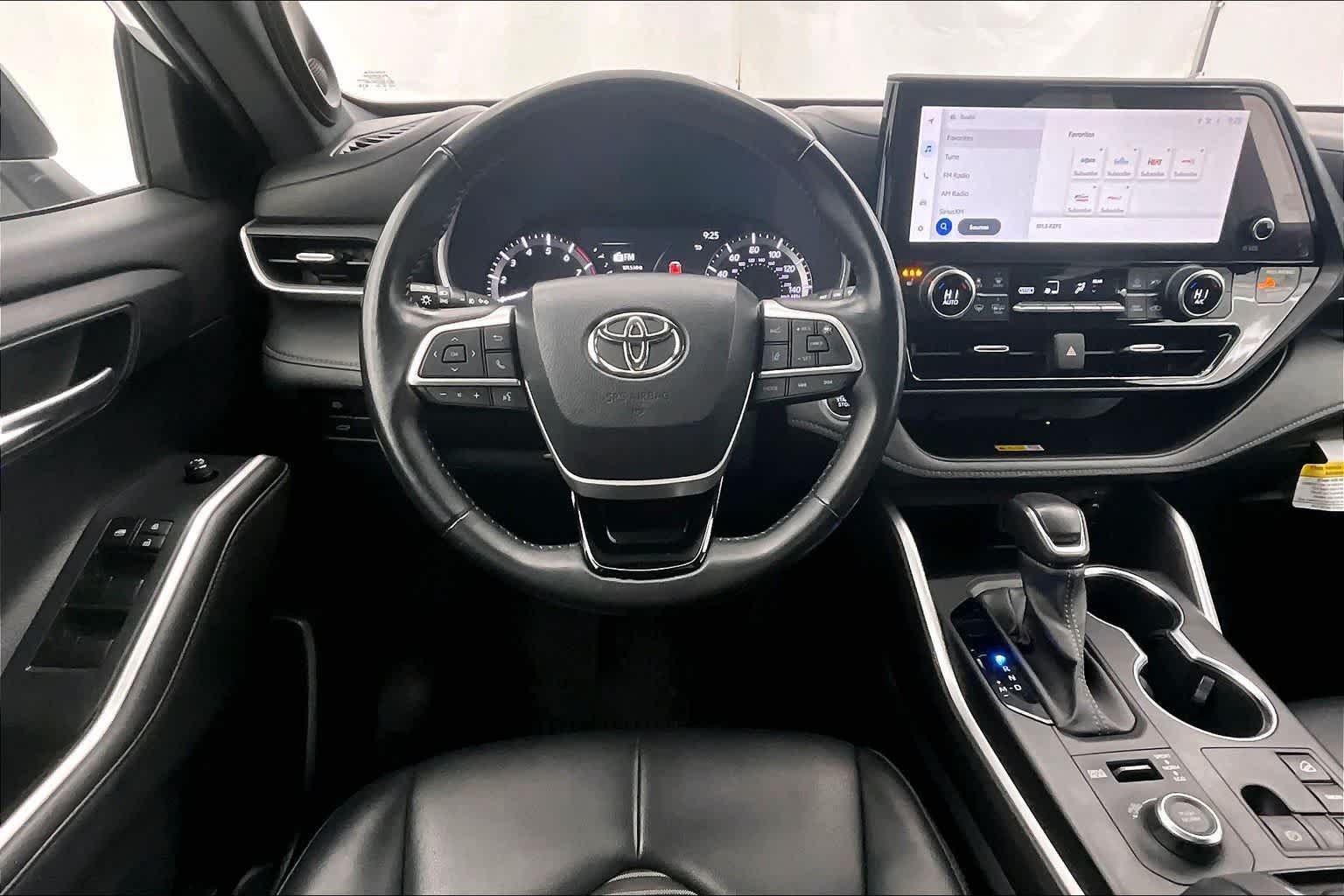 2023 Toyota Highlander XSE
