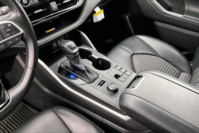 2023 Toyota Highlander XSE