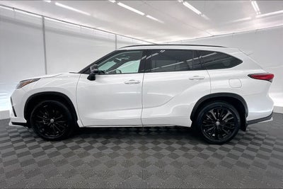 2023 Toyota Highlander XSE