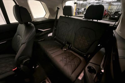 2026 BMW X7 xDrive40i xDrive40i