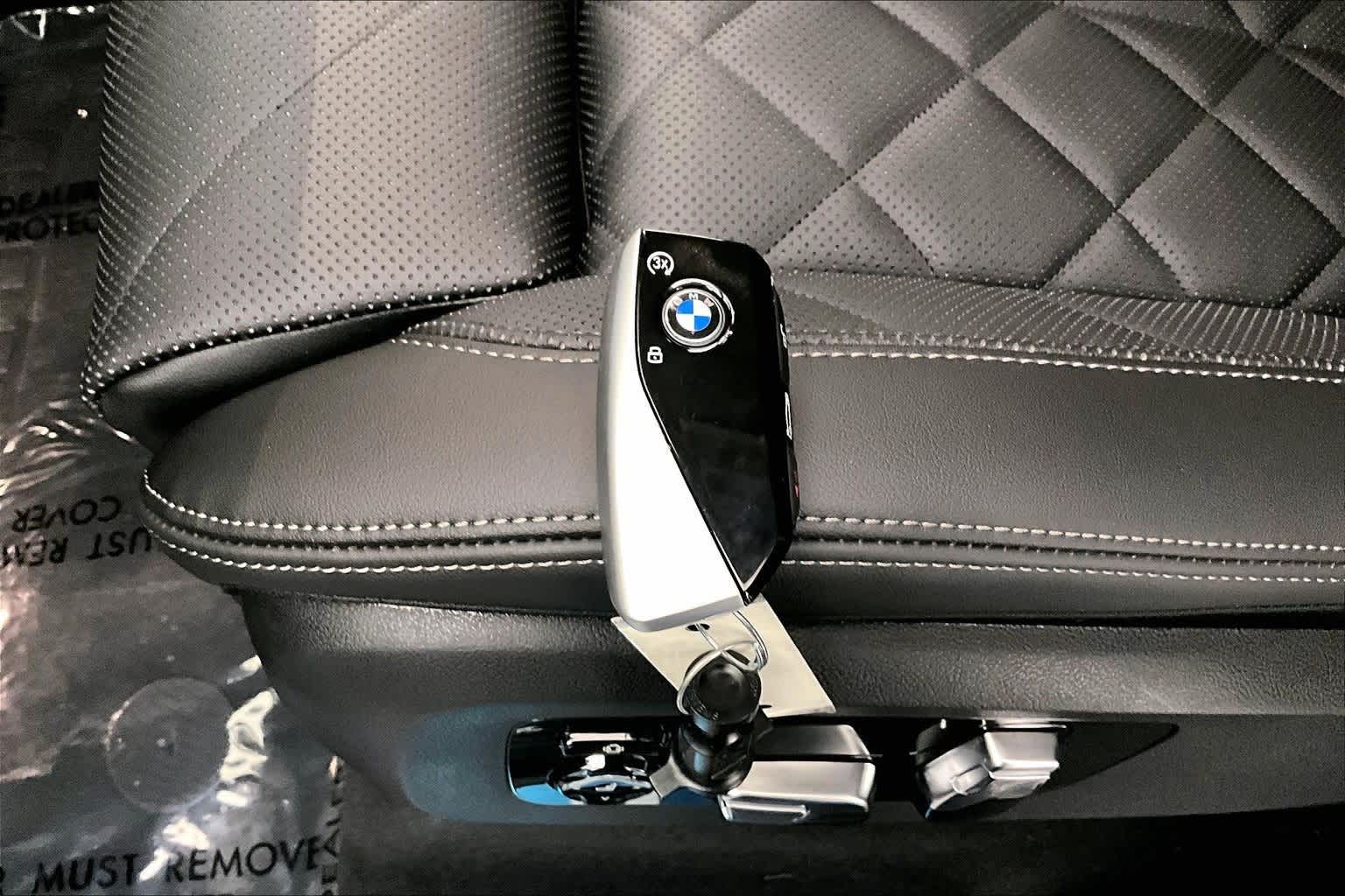 2026 BMW X7 xDrive40i xDrive40i