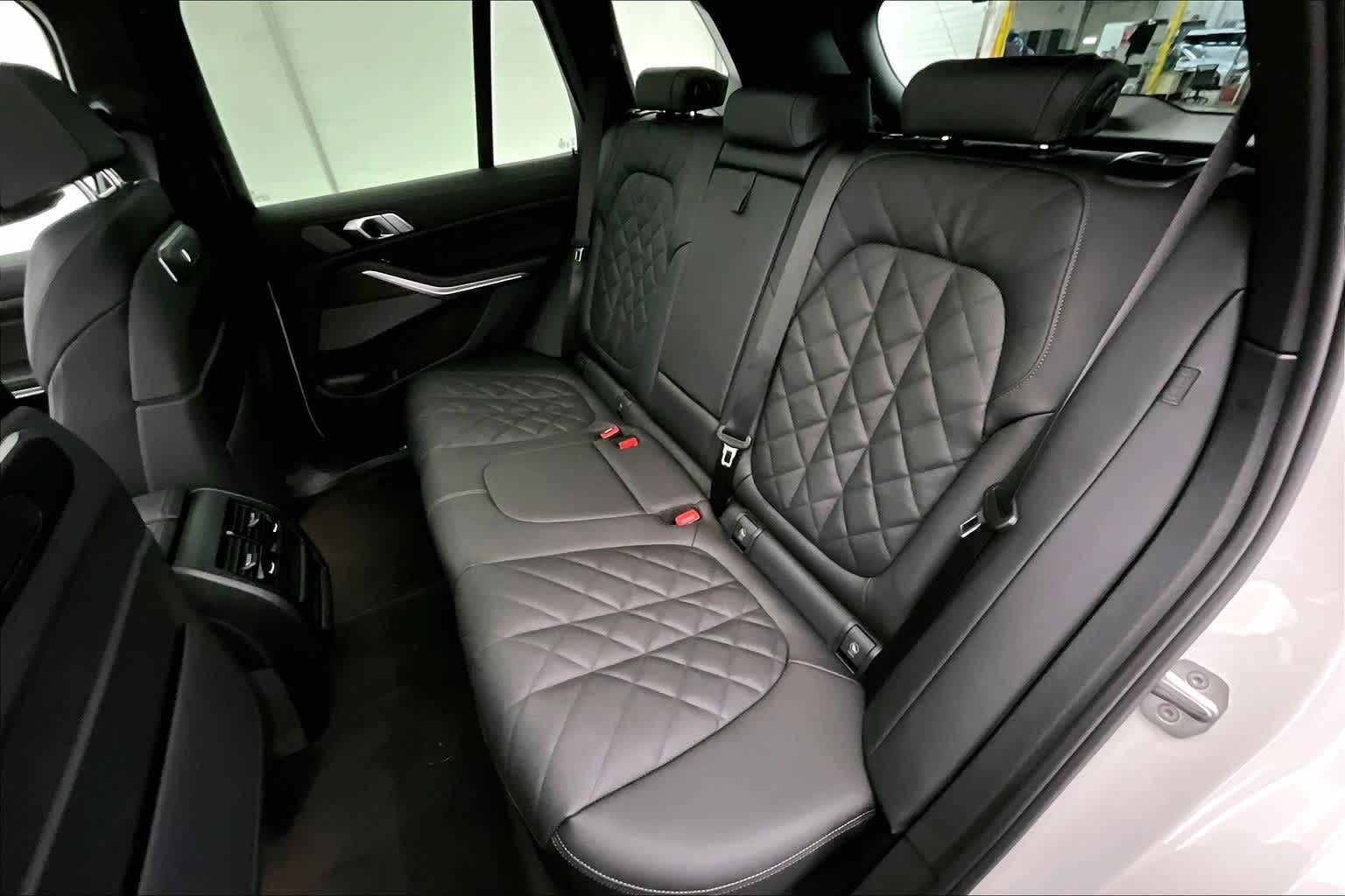 2026 BMW X5 xDrive40i xDrive40i