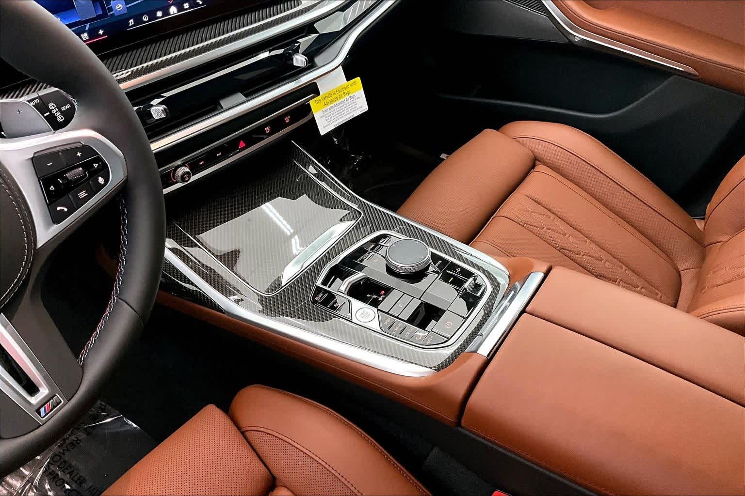 2026 BMW X7 M60i M60i