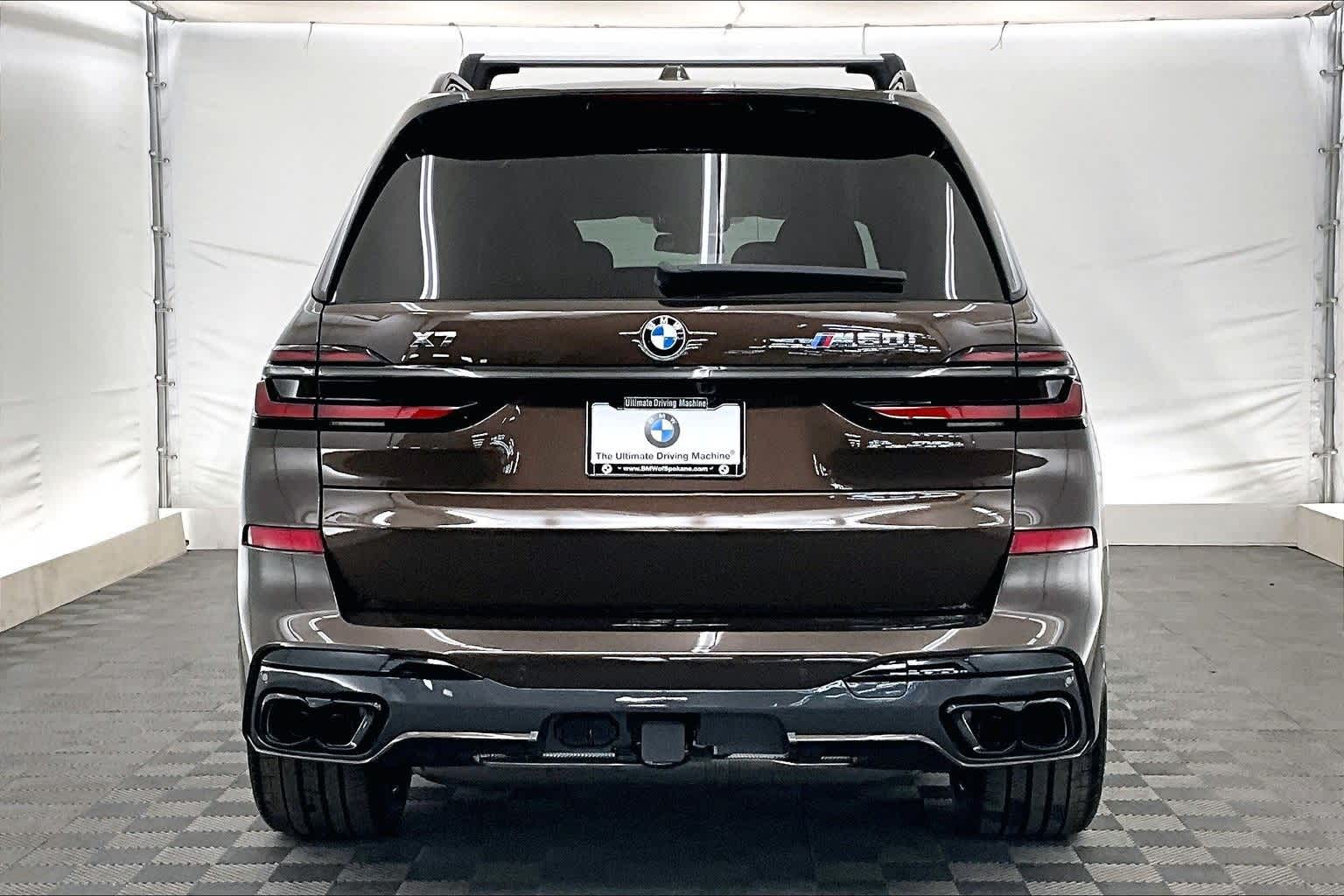 2026 BMW X7 M60i M60i