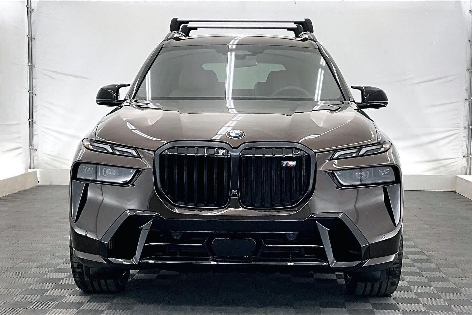 2026 BMW X7 M60i M60i