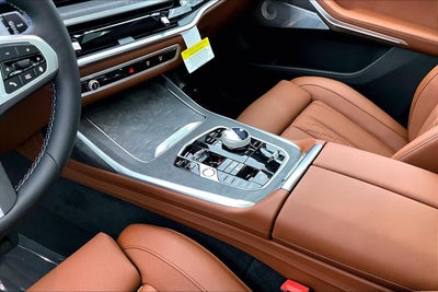 2027 BMW X7 M60i