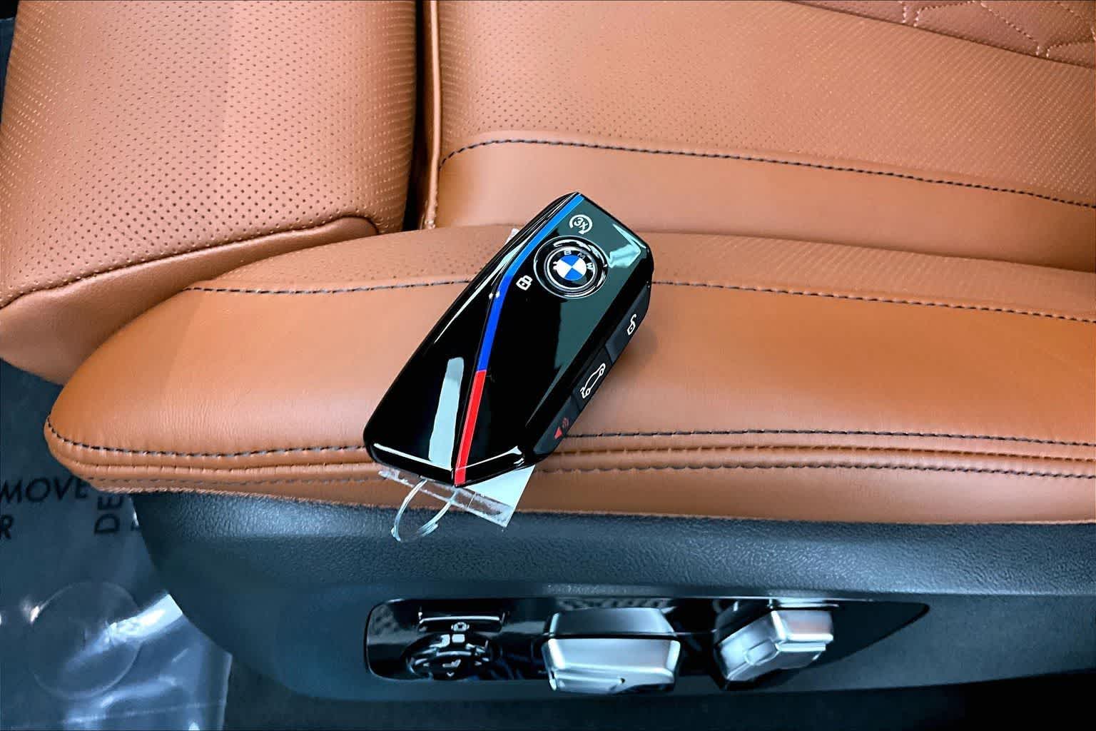 2027 BMW X7 M60i