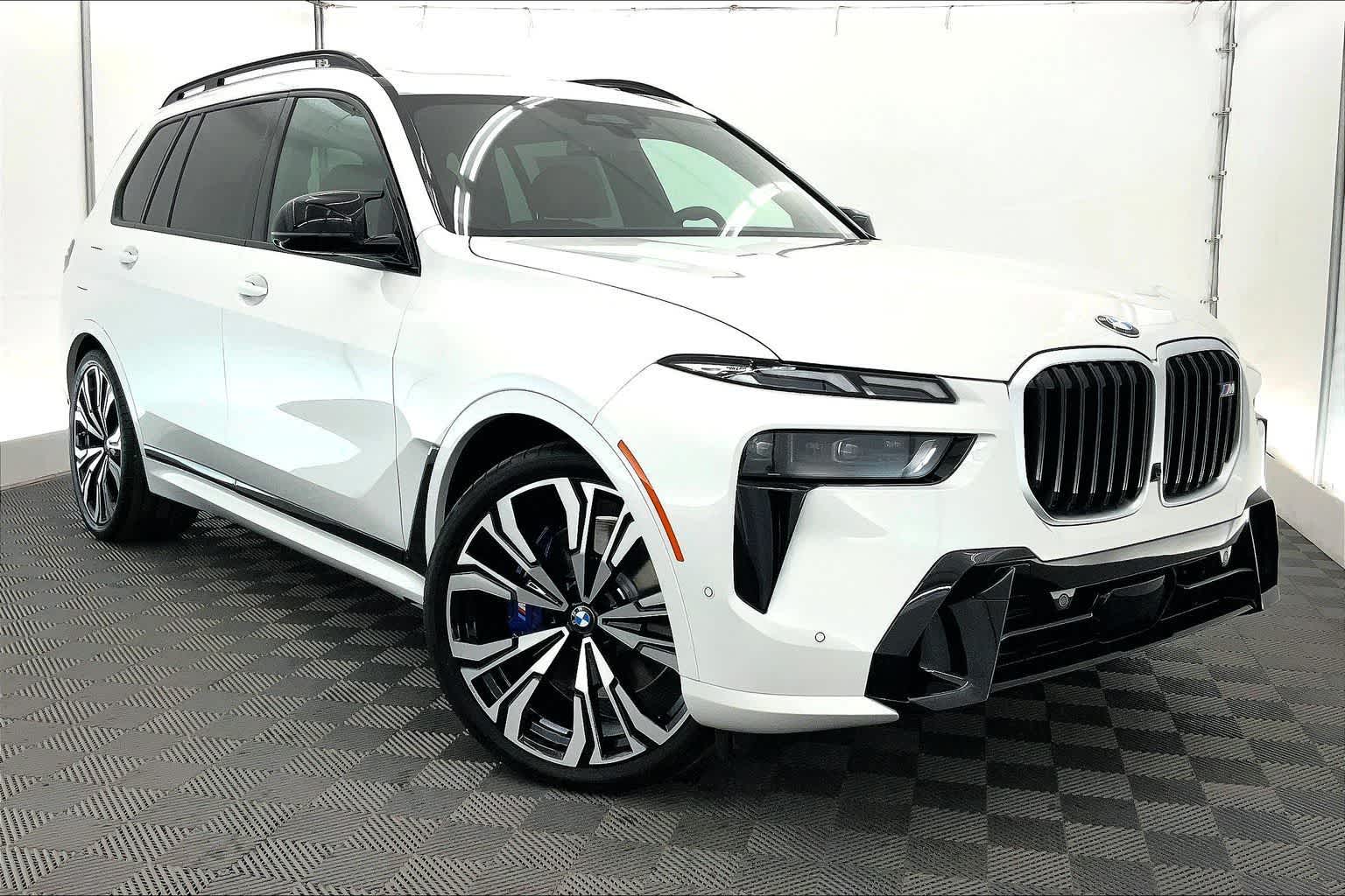 2027 BMW X7 M60i