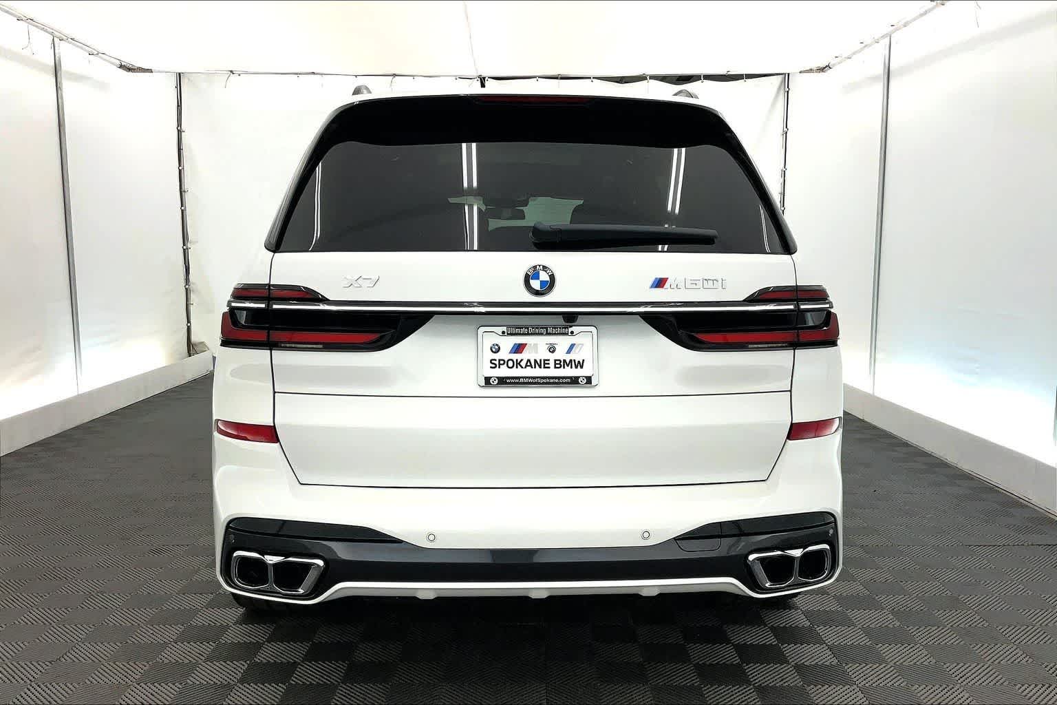 2027 BMW X7 M60i