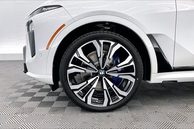 2027 BMW X7 M60i