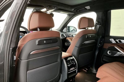 2026 BMW X7 M60i