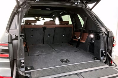 2026 BMW X7 M60i