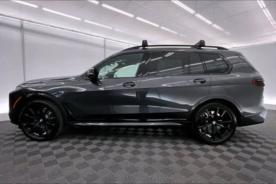2026 BMW X7 M60i