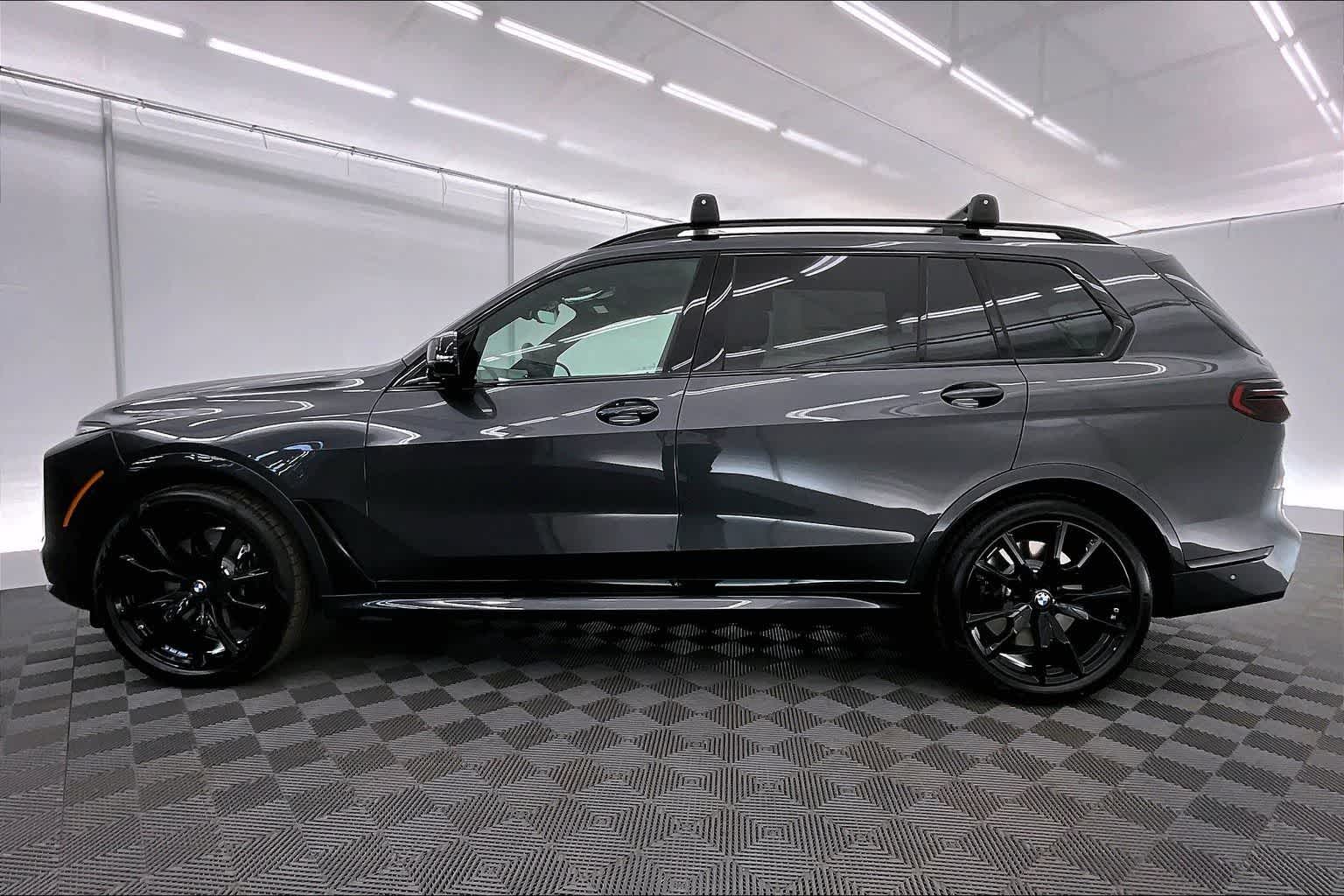 2026 BMW X7 M60i